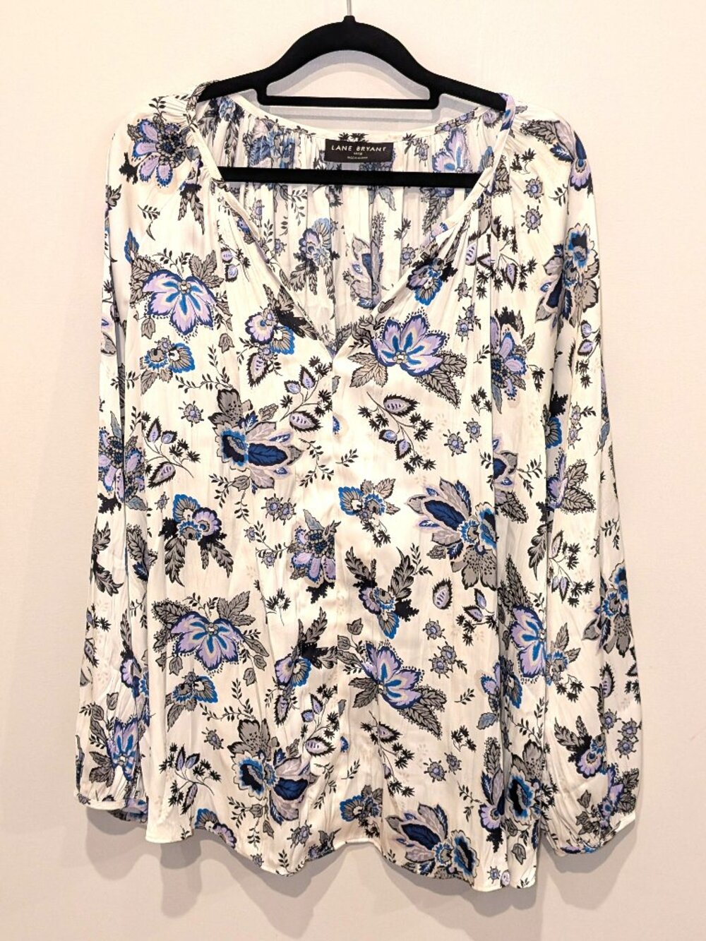 Lane Bryant Floral Split-Neck Peasant Blouse in Ivory, Blue, Lilac Size 14/16